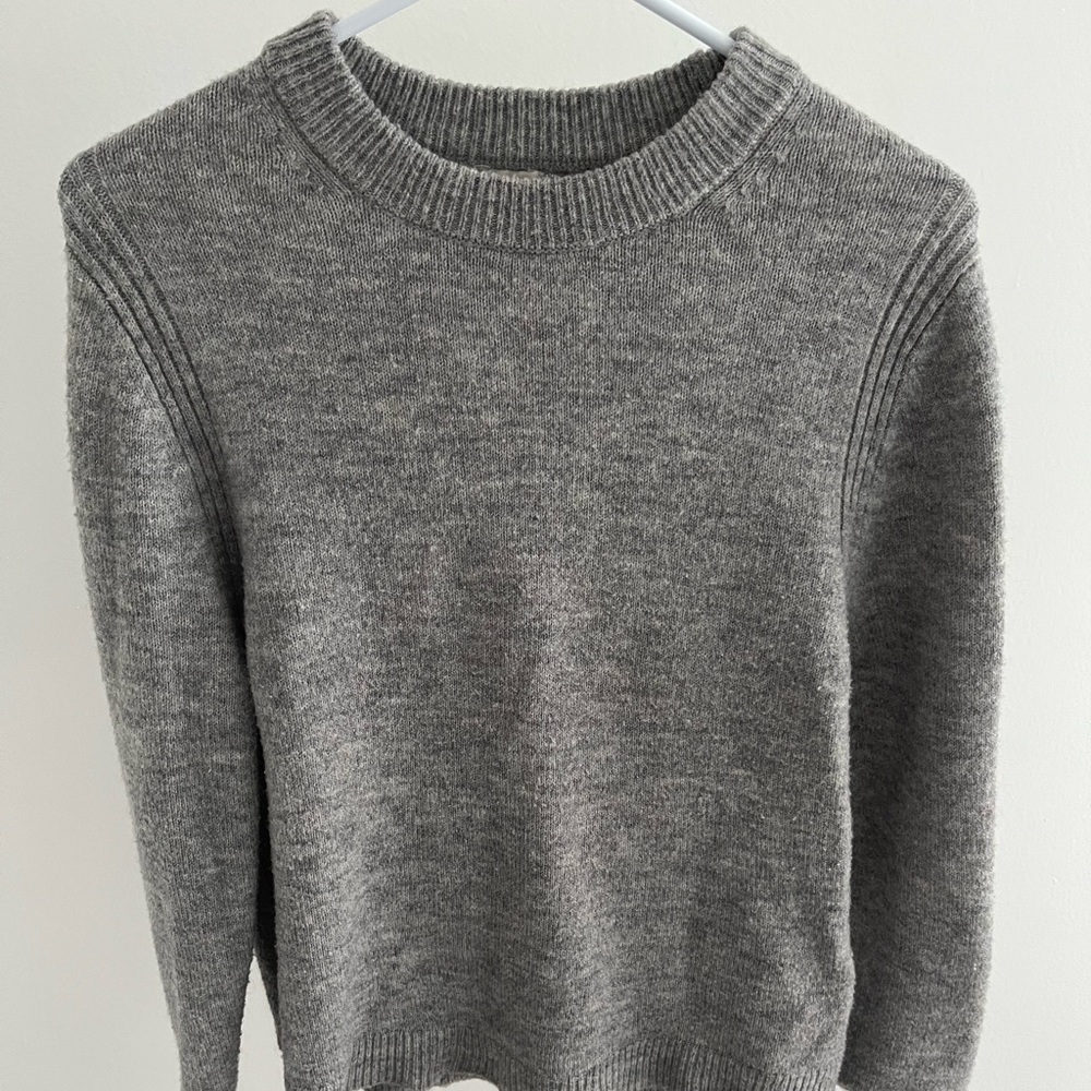 Grey sweater
